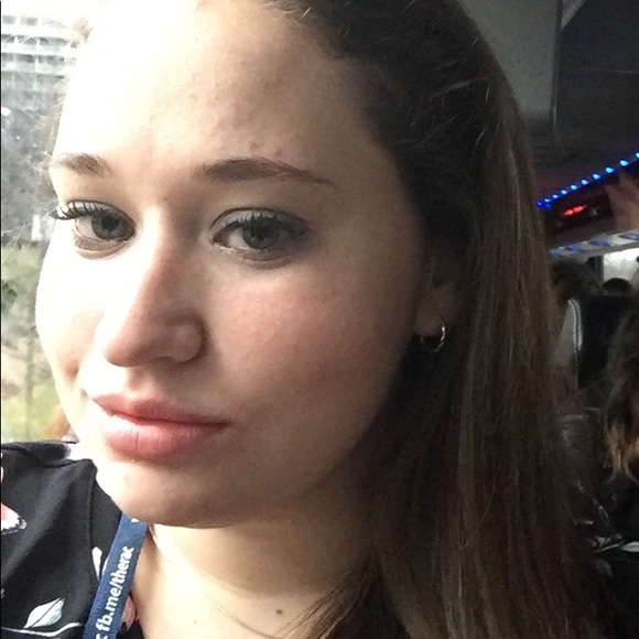 Meet your Posher, Alexa - Picture 1 of 1